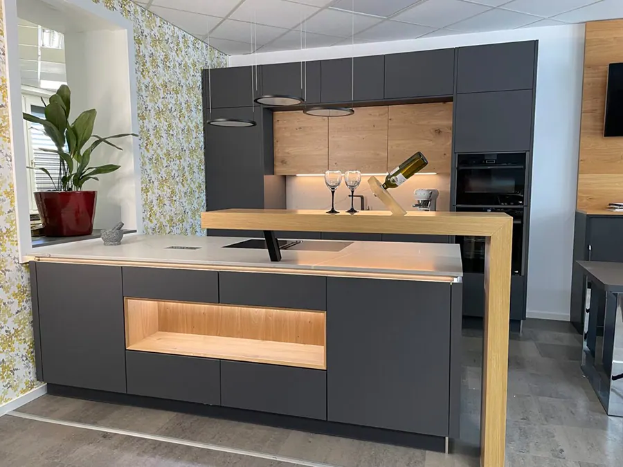 Ausstellungsstück moderne Küche dunkelgrau